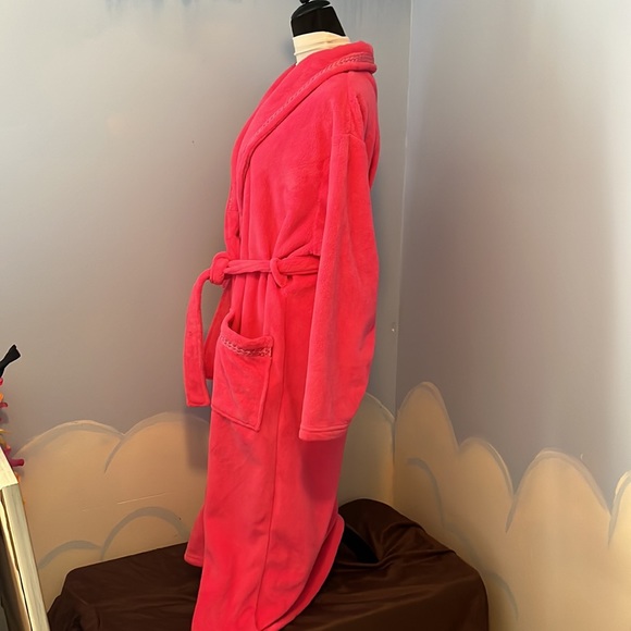 Kim by Cypress Pink cozy bath robe. never been worn, size L, $20 - Picture 3 of 6